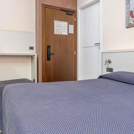 Posta - 3 Stars - Comfortable In Hotel Ventimiglia
