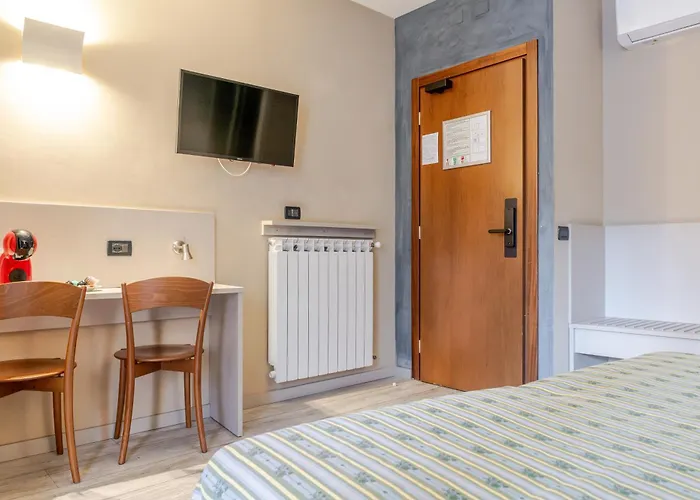 Posta - 3 Stars - Comfortable In Hotel Ventimiglia