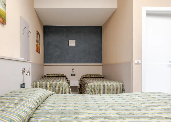 Hotel Posta - 3 Stars - Comfortable In Ventimiglia