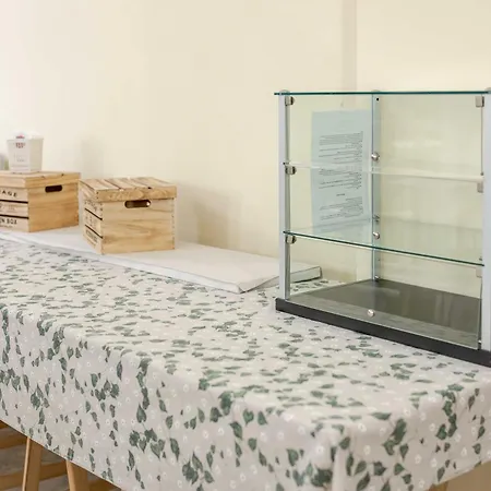 Posta - 3 Stars - Comfortable In מלון ונטימיגליה