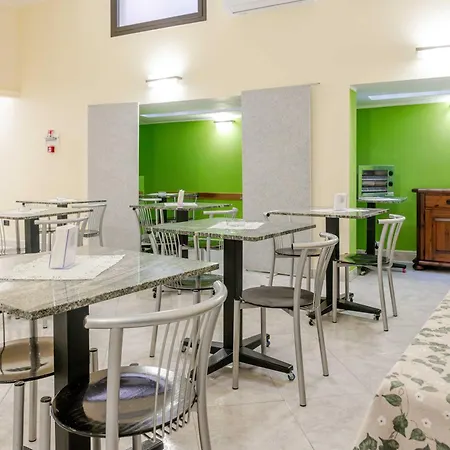 Posta - 3 Stars - Comfortable In 3* ונטימיגליה