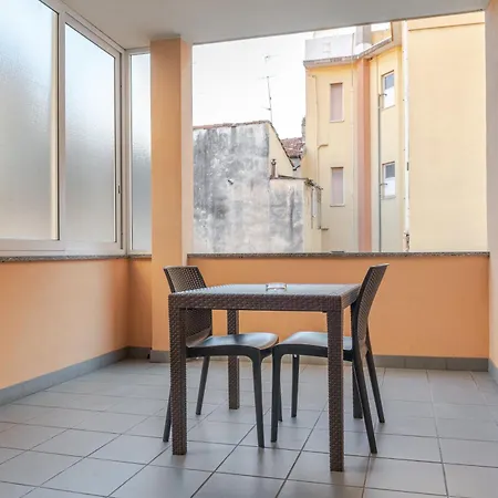 Posta - 3 Stars - Comfortable In מלון