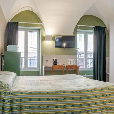 Hotel Posta - 3 Stars - Comfortable In Vintimille