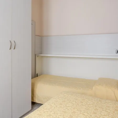 Posta - 3 Stars - Comfortable In מלון