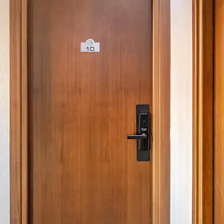 Posta - 3 Stars - Comfortable In 3* ונטימיגליה