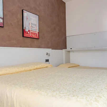 Posta - 3 Stars - Comfortable In ונטימיגליה