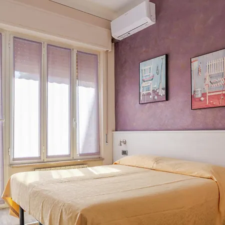 Hotel Posta - 3 Stars - Comfortable In Vintimille
