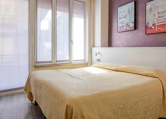 Posta - 3 Stars - Comfortable In Отель Вентимилья