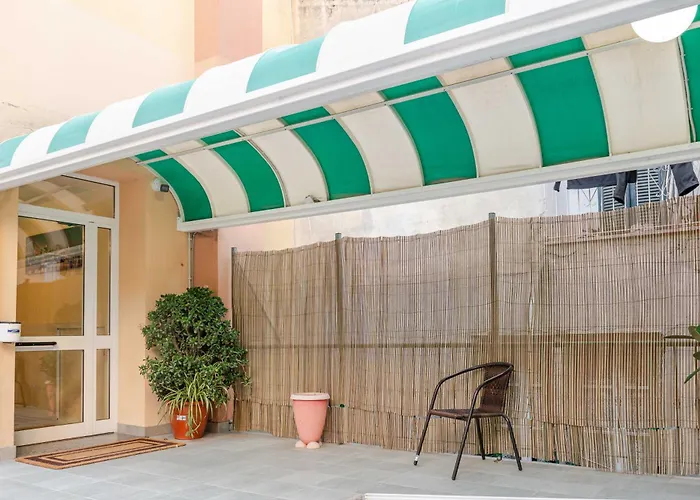 Posta - 3 Stars - Comfortable In Вентимилья