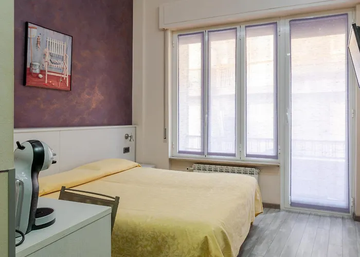 Posta - 3 Stars - Comfortable In Отель Вентимилья