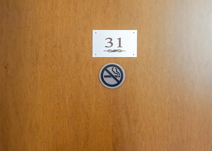 Отель Posta - 3 Stars - Comfortable In Вентимилья