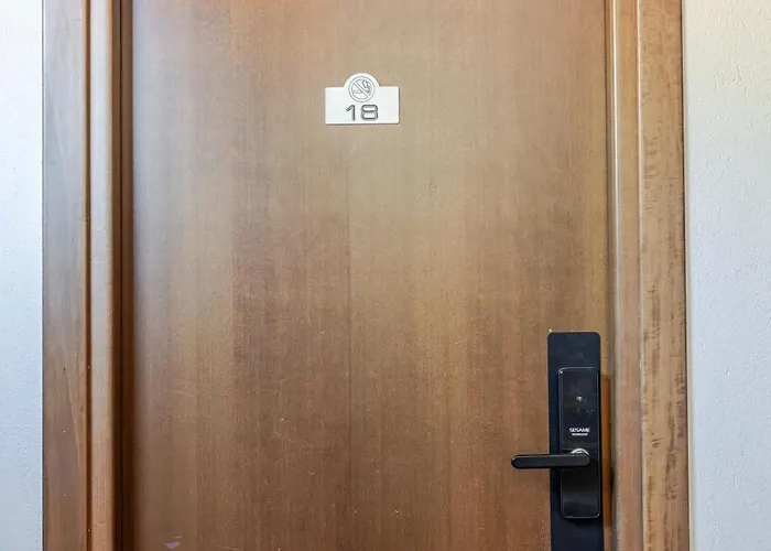 Posta - 3 Stars - Comfortable In Вентимилья