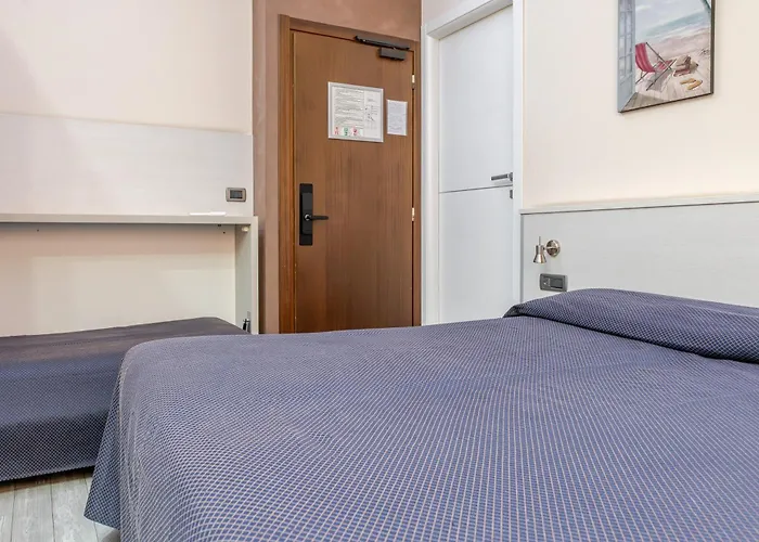 Posta - 3 Stars - Comfortable In Отель Вентимилья