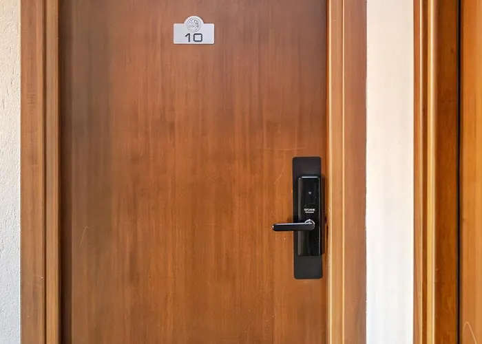 Posta - 3 Stars - Comfortable In 3* Вентимилья