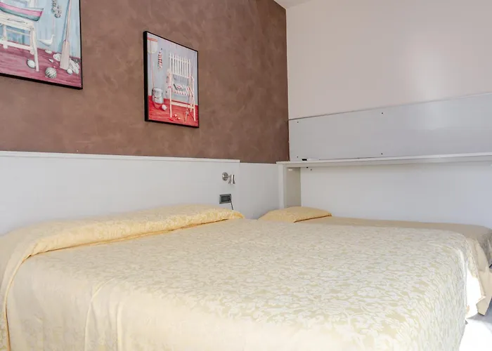 Posta - 3 Stars - Comfortable In Вентимилья