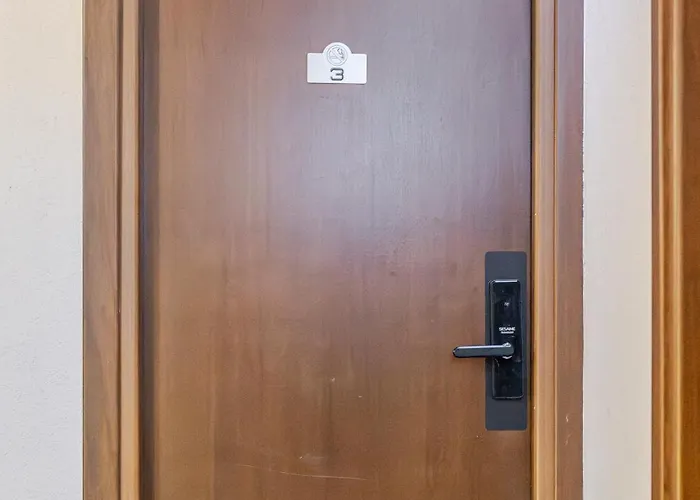 Отель Posta - 3 Stars - Comfortable In Вентимилья