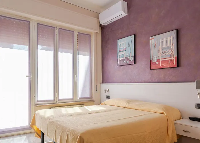 Отель Posta - 3 Stars - Comfortable In Вентимилья